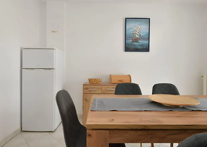 Apartamento Spacious Mary With Terrace