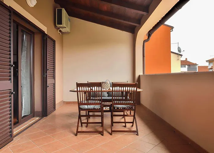 Spacious Mary With Terrace Rovinj